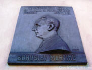 Bohuslav Martin� - pam�tn� deska