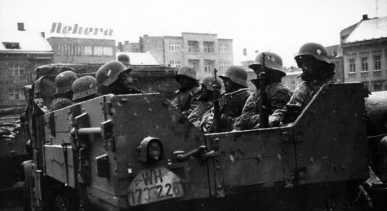 Příjezd okupačních vojsk do Zlína v roce 1939. Foto: Státní okresní archiv Zlín